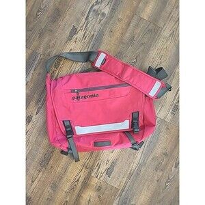 バッグ y2k patagonia Nylon shoulder bag Patagonia Ripstop Shoulder Bag Black Nylon Y2K Archive Style